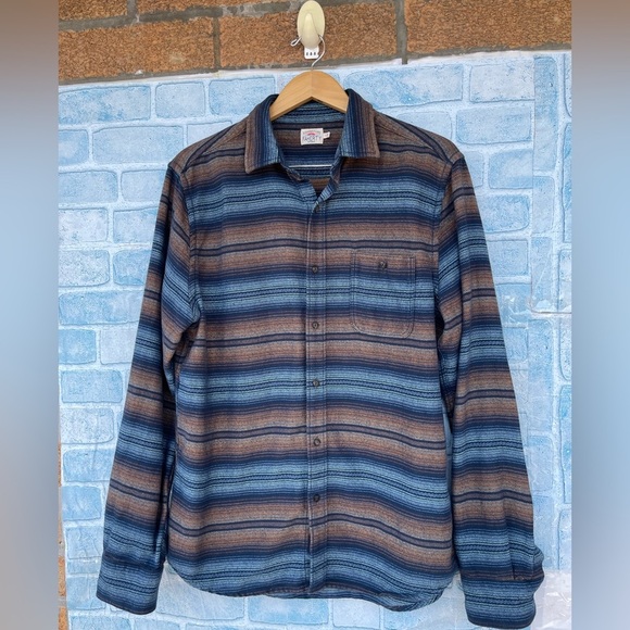 FAHERTY Seaview Shirt  in Deser Sunset Large - Picture 2 of 11